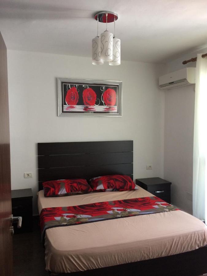Holiday Home Shëngjin Kültér fotó